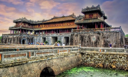 Thuê Xe 16 chỗ Đà Nẵng Đi Huế Giá Rẻ, Gọi Là Có Xe Ngay Thuê Xe 16 chỗ Đà Nẵng Đi Huế Giá Rẻ, Gọi Là Có Xe Ngay