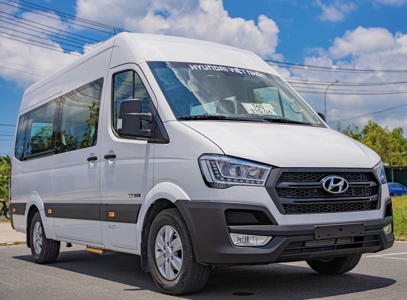 Hyundai Solati tại Hoài Travel