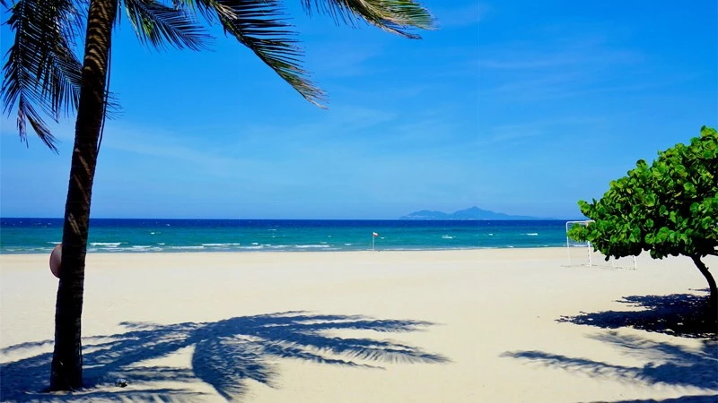 Bãi tắm Non Nước Đà Nẵng có gì thú vị?