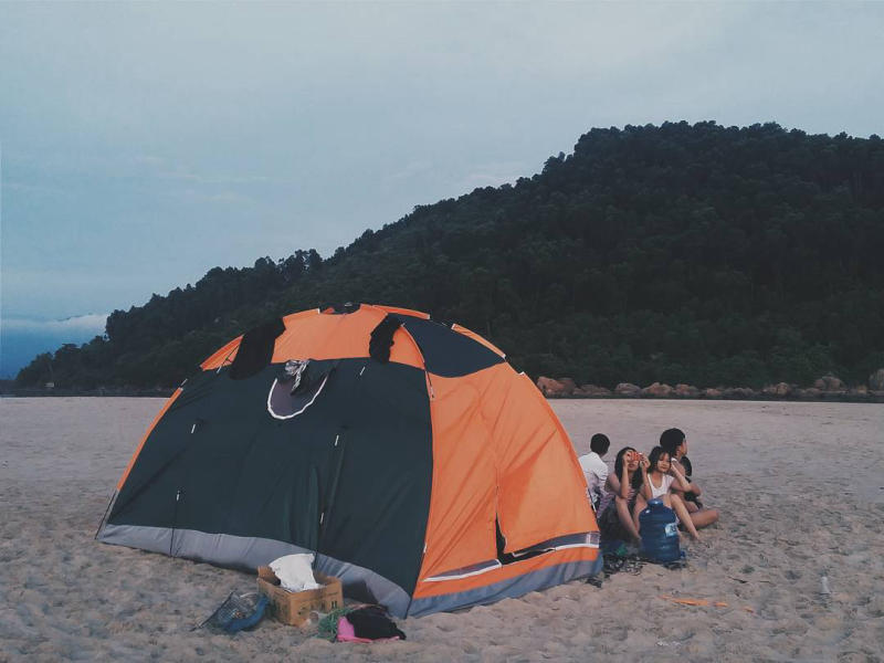 Cắm trại, dã ngoại bên bờ biển Nam Ô