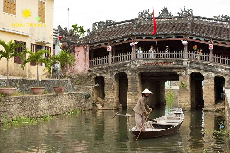 Chùa Cầu đã được trùng tu chắc chắn và đẹp mắt