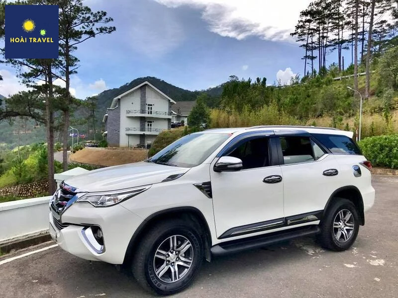 Quận Thanh Khê là đầu mối giao thông, nơi có Sân bay và Ga tàu, lý tưởng để nhận xe ngay khi vừa đến Đà Nẵng.