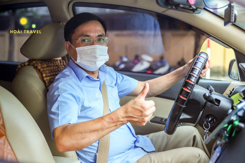 Thuê xe dịch vụ (có lái)